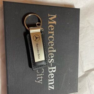 Mercedes-Benz Black and Silver Key Holder
